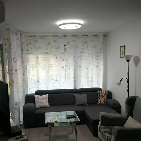 Marina Apartman Apartament Balatonszárszó