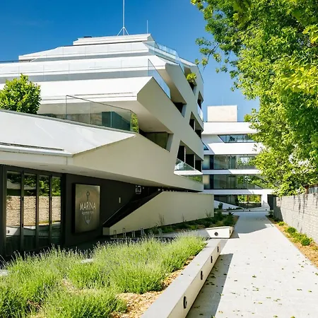 Marina Apartman Apartament *